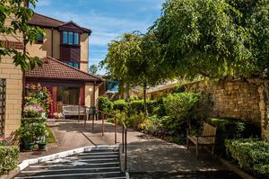 Photo 9- click for photo gallery